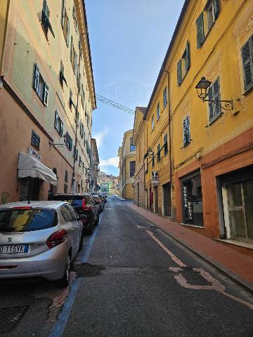 Negozio in Via San Maurizio, Imperia - Foto 1