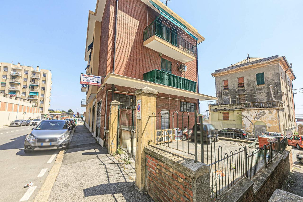 Negozio in Via Voltri, Genova, {3} - Foto 2