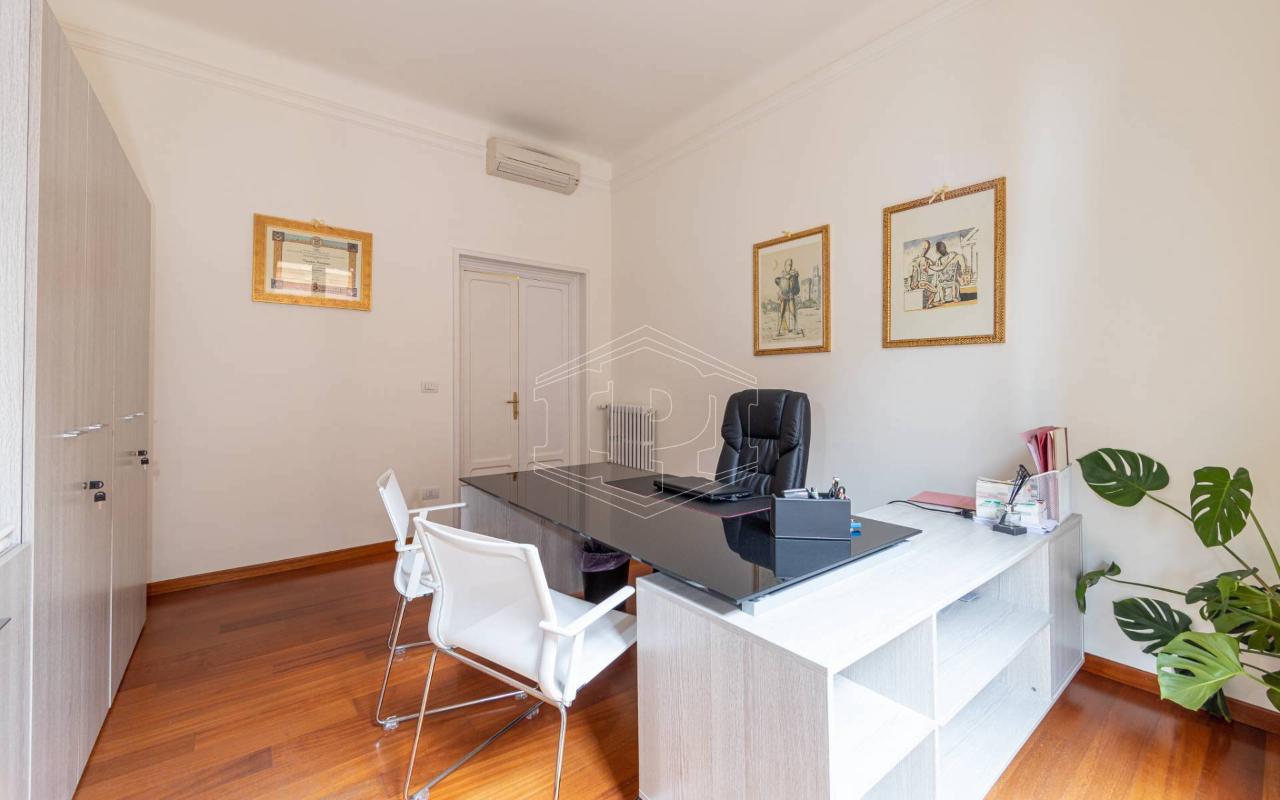 Ufficio in Via della Zecca, Bologna - Foto 1