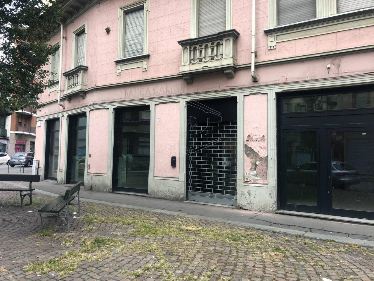 Negozio in Via Elvo 1, Torino, {3} - Foto 2