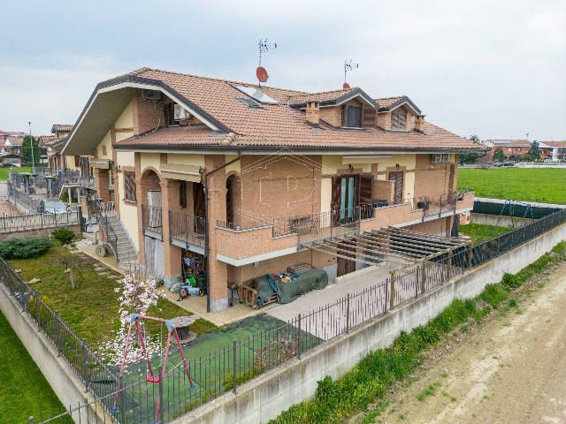 Villa a schiera in Via Filippo Turati 13/11, None - Foto 1