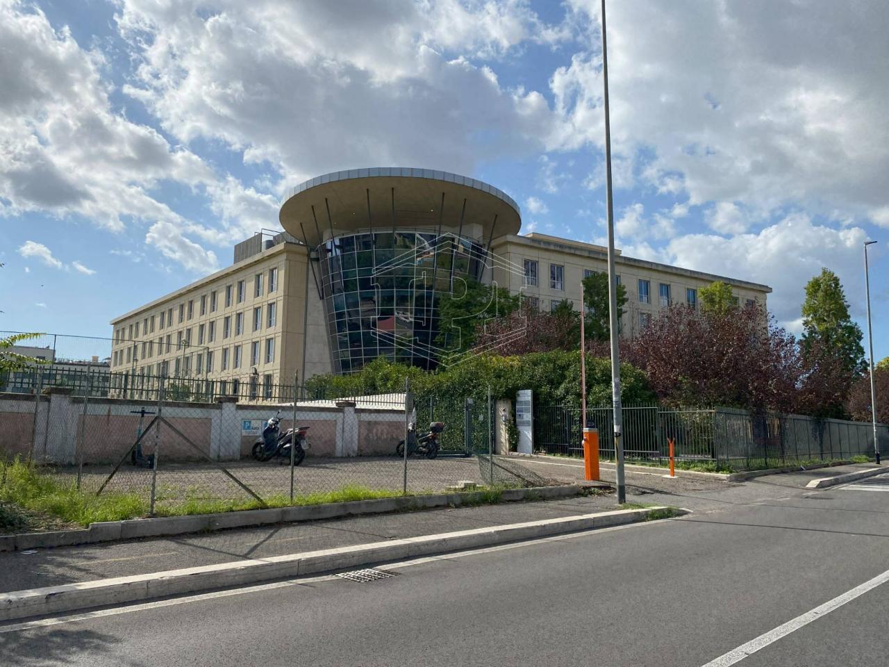 Ufficio in Lungotevere Vittorio Gassman 22, Roma, {3} - Foto 1