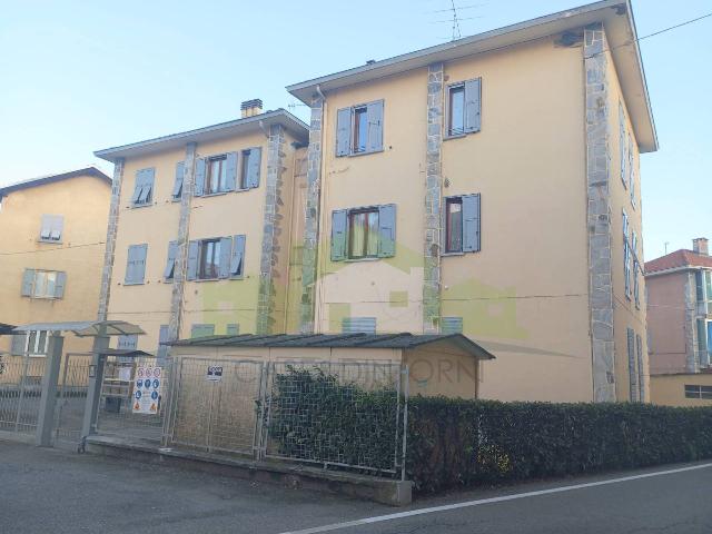 4-room flat in Via Fratelli Bandiera, Borgosesia - Photo 1