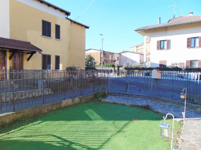 3-room flat in Via Tommaso Grossi, Bergamo - Photo 1