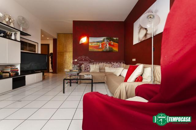 4-room flat in Via Zanica, Bergamo - Photo 1