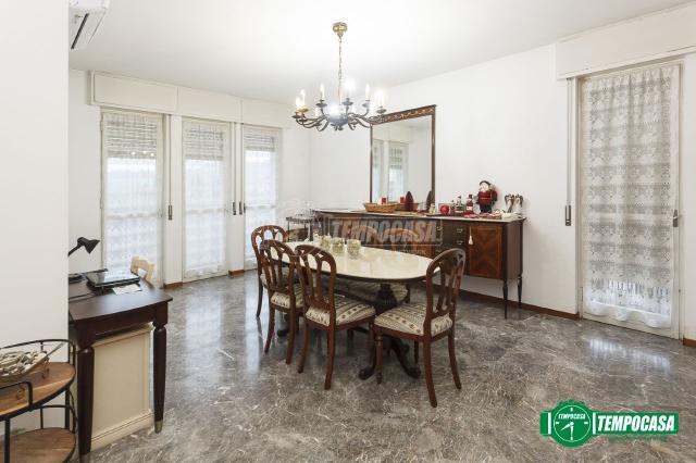 4-room flat in Via Giuseppe Mazzini, Bergamo - Photo 1