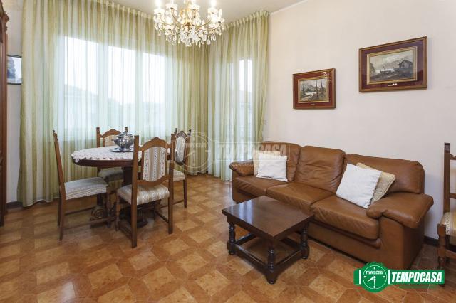 3-room flat in Via Talamone, Bergamo - Photo 1