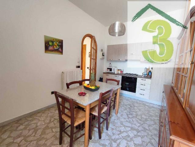 4-room flat in {3}, Via Ugo Foscolo - Photo 1