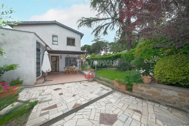 Villa a schiera in Via Jean Paul Sartre, Campagnano di Roma - Foto 1