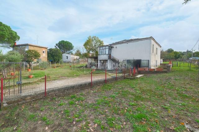 4-room flat in Via Giuseppe Ungaretti, Nepi - Photo 1