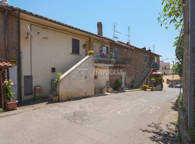 2-room flat in Via Montefalcone, Mazzano Romano - Photo 1