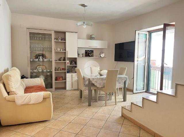 Dreizimmerwohnung in Via Privati 60, Castellammare di Stabia - Foto 1