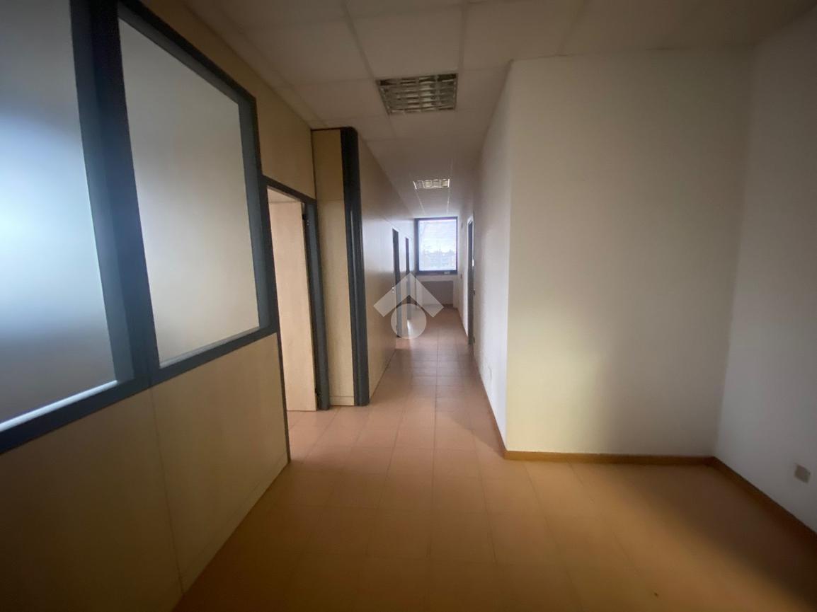 Ufficio in Via Paolo Borsellino 1, Reggio Emilia, {3} - Foto 1
