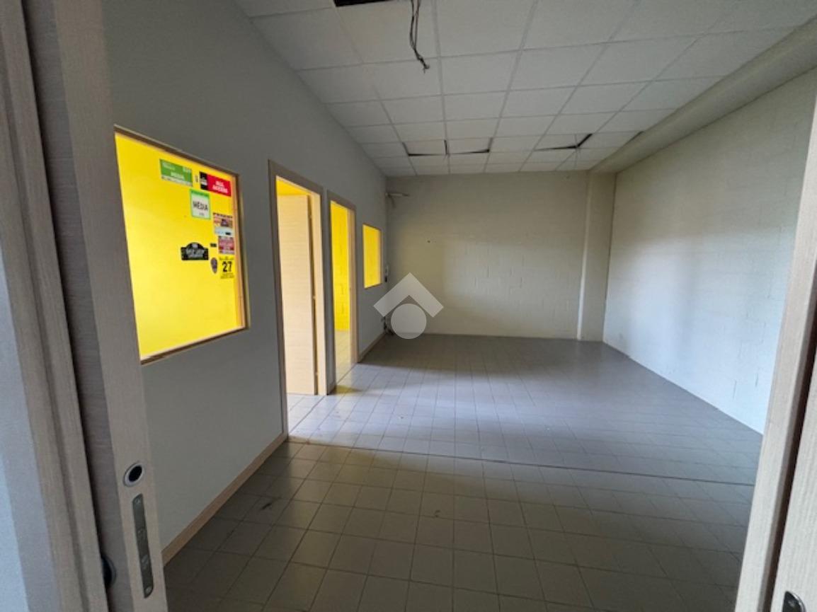 Ufficio in Via Antica 60, Reggio nell'Emilia, {3} - Foto 1