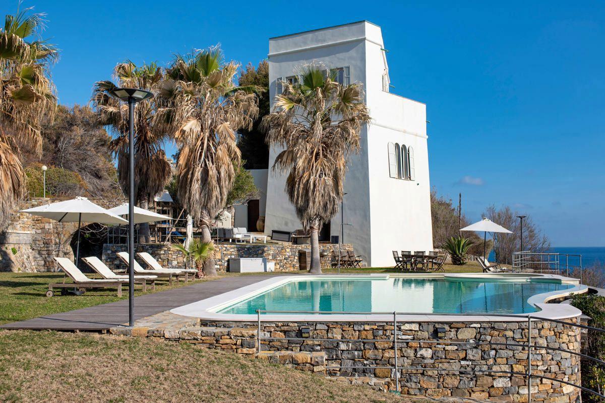 Villa in vendita a Cipressa