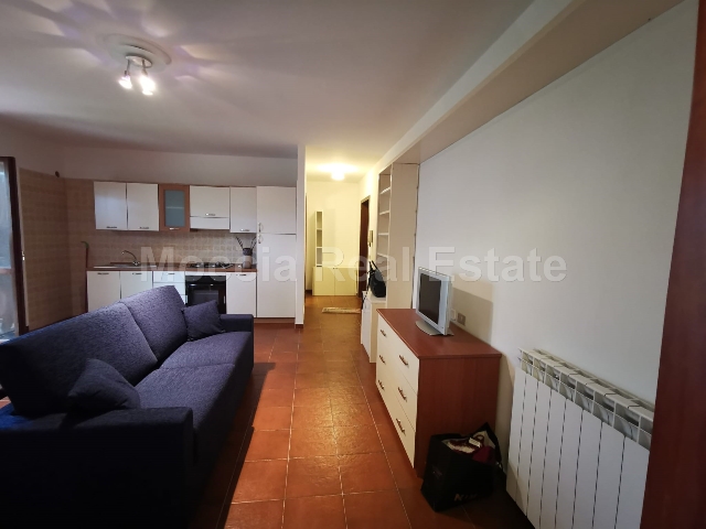 2-room flat in {3}, Piazza F. Rossi - Photo 1