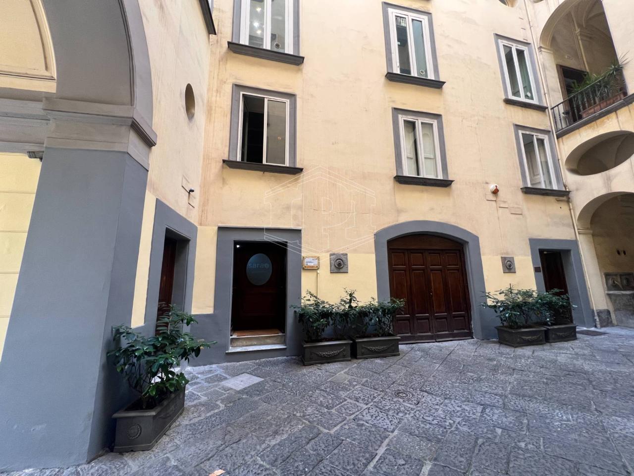 Ufficio in Riviera di Chiaia 256, Napoli, {3} - Foto 2