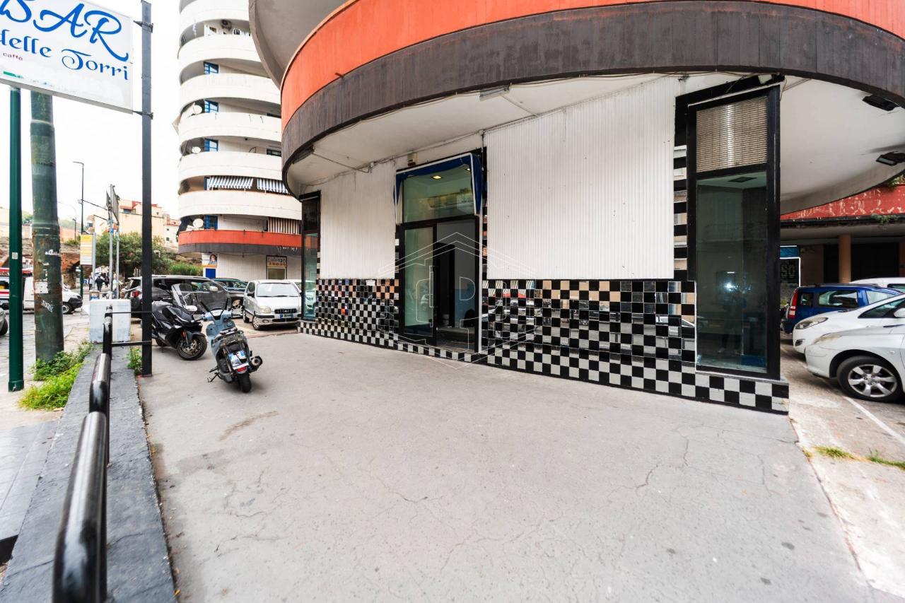 Negozio in Via Nicola Nicolini 68, Napoli, {3} - Foto 2