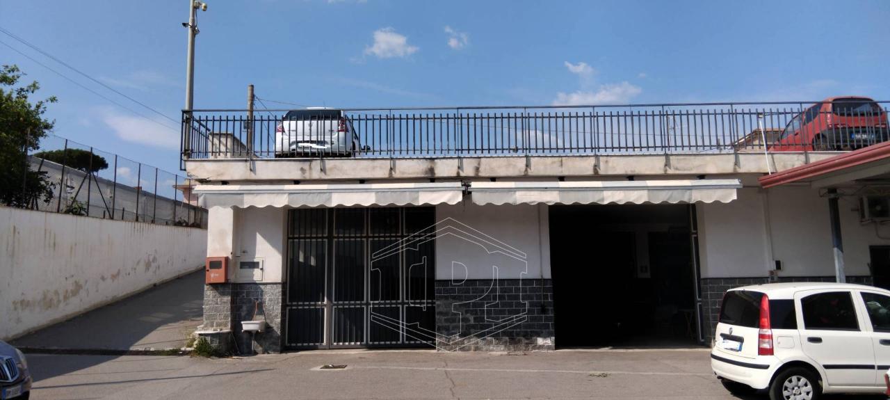Negozio in Via Nazionale 313, Torre Del Greco, {3} - Foto 1