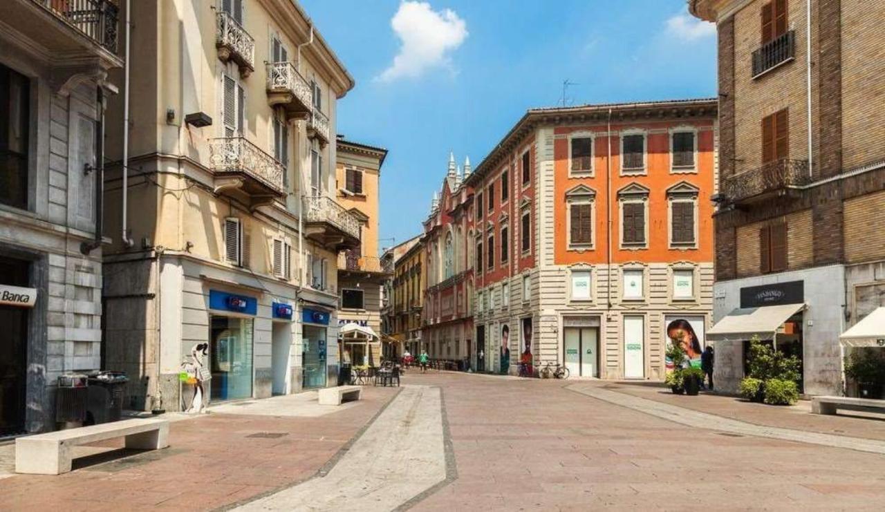 Negozio in della Libertà, Alessandria - Foto 1