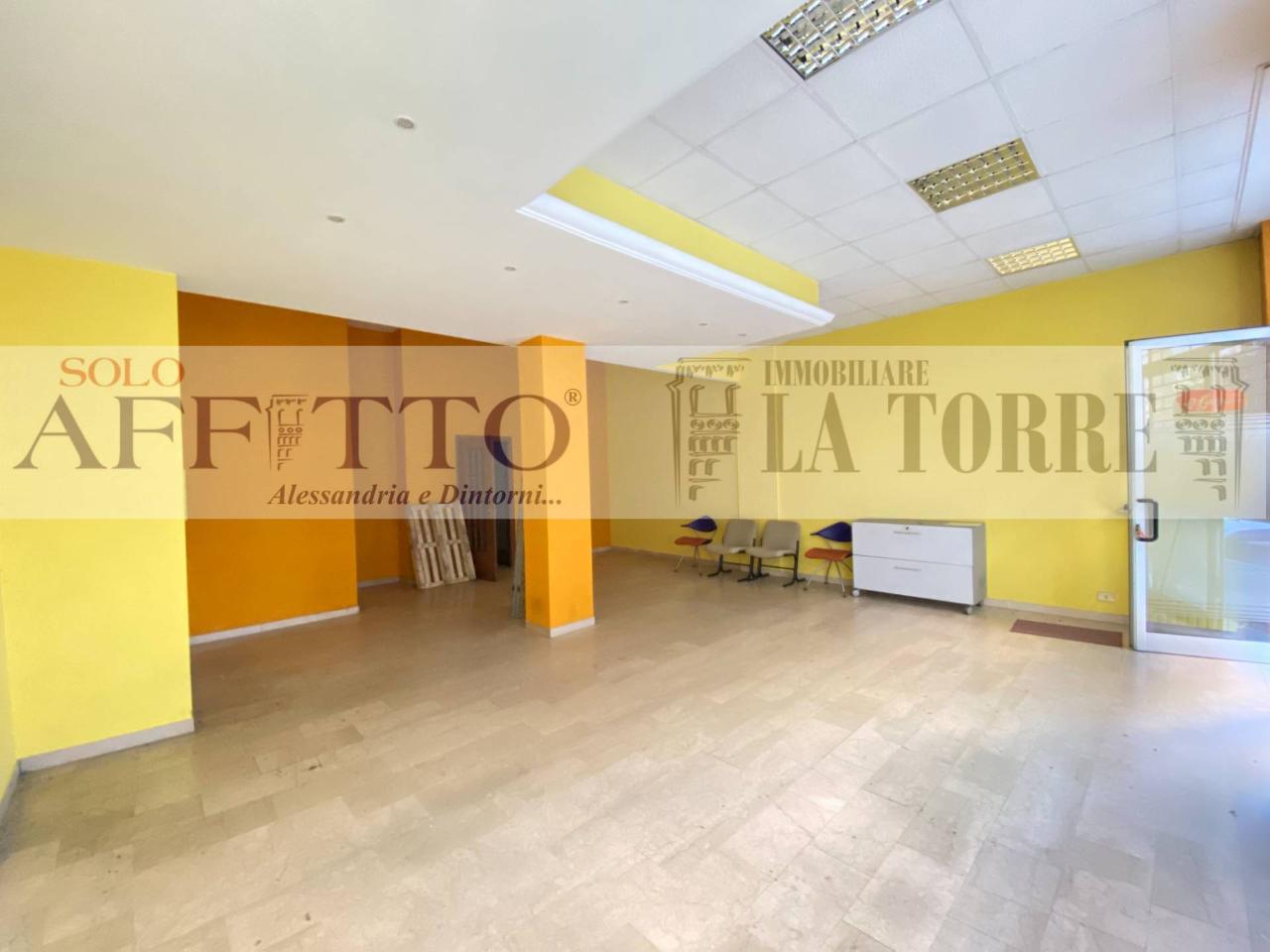 Negozio in Tortona, Alessandria, {3} - Foto 2