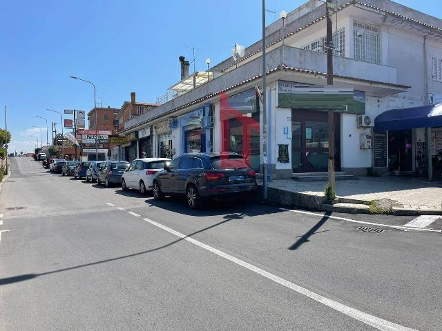 Negozio in Via Venezia, Ardea - Foto 1