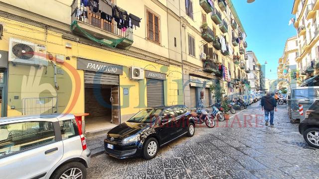 Geschäft in Via Benedetto Cairoli, Napoli - Foto 1