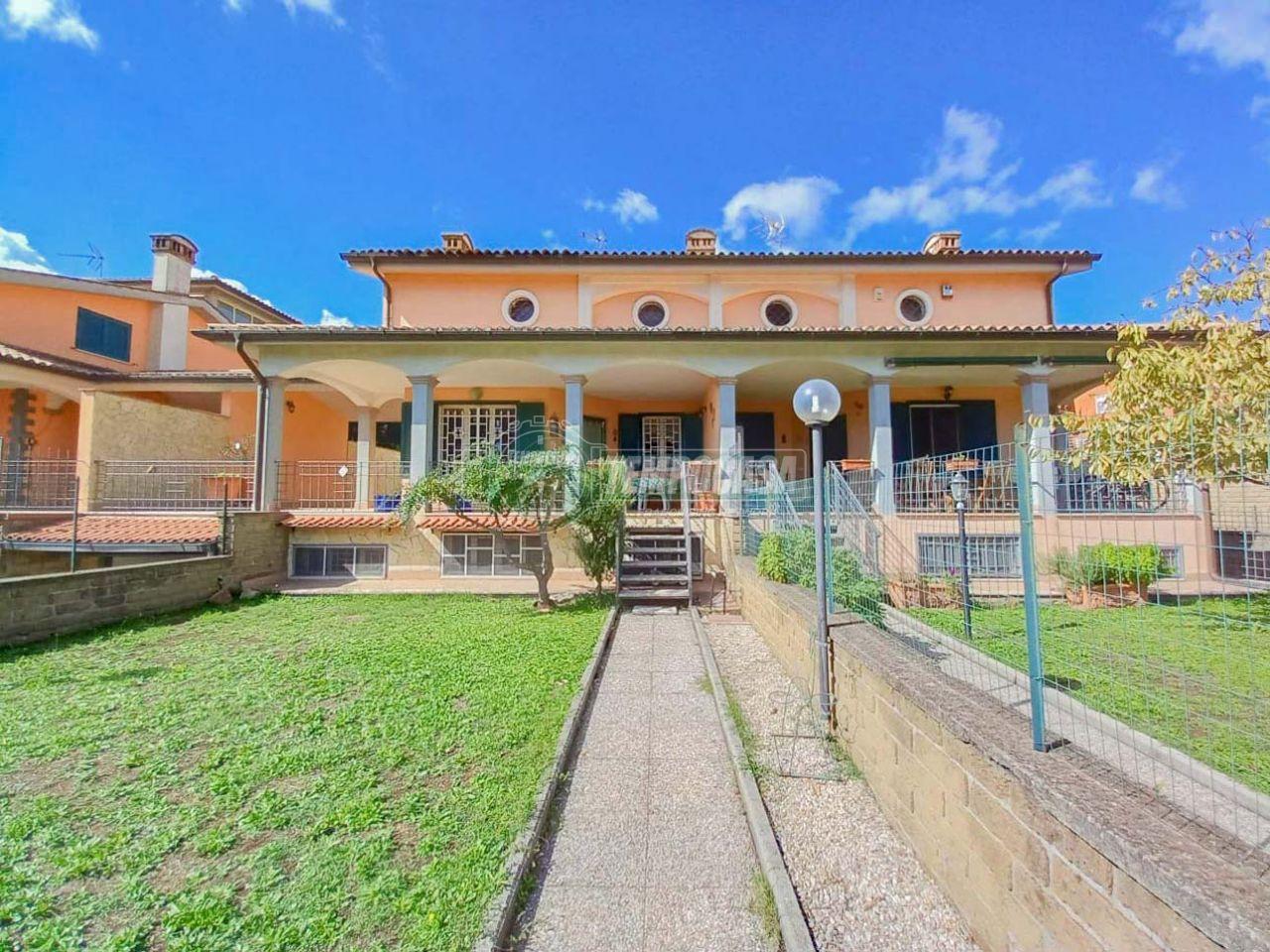 Villa a schiera in vendita a Anguillara Sabazia