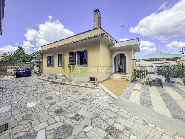 Villa in {3}, Via Arno - Foto 1