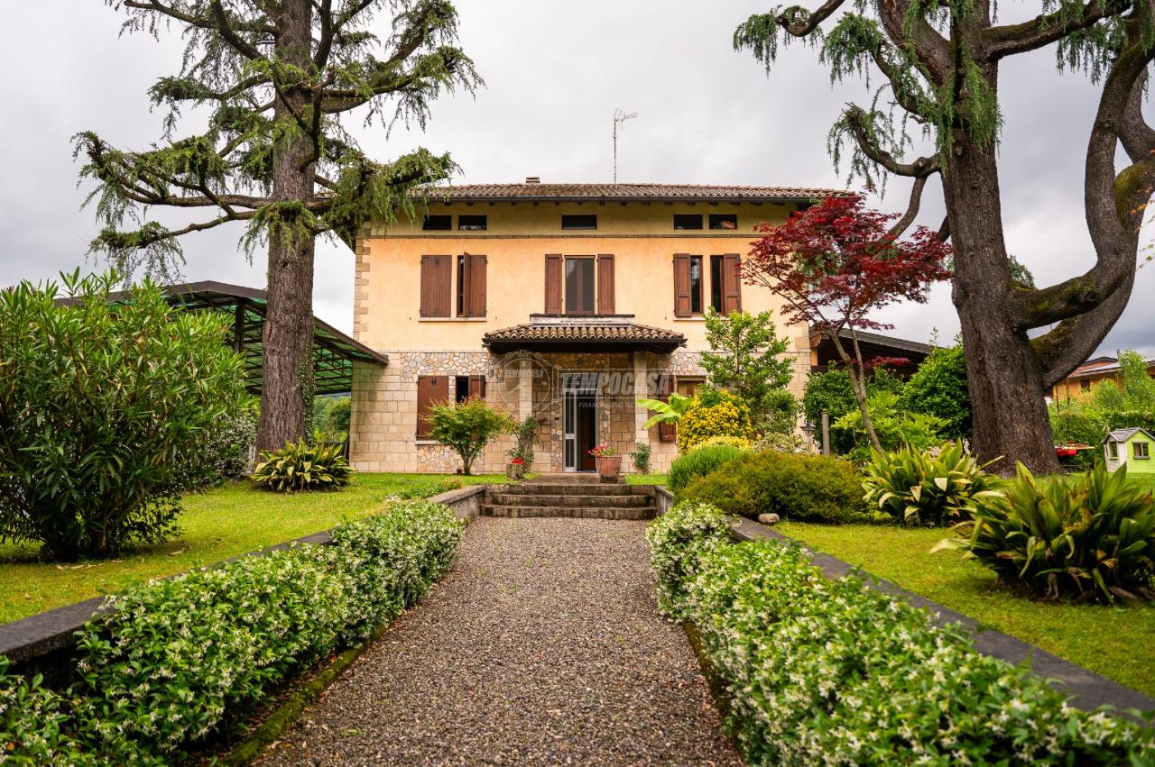 Villa in vendita a Credaro