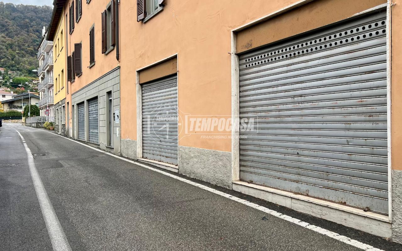 Negozio in Via P. a. Faccanoni, Sarnico, {3} - Foto 1