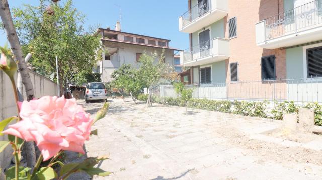 Trilocale in Via Salvo d'Acquisto 95, Grottammare - Foto 1