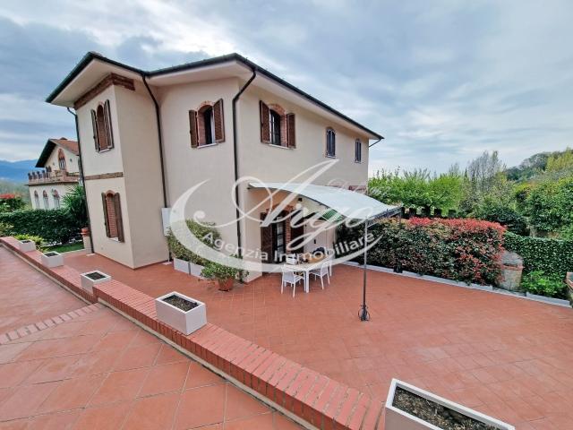 Detached house in Bocca di Magra, Ameglia - Photo 1