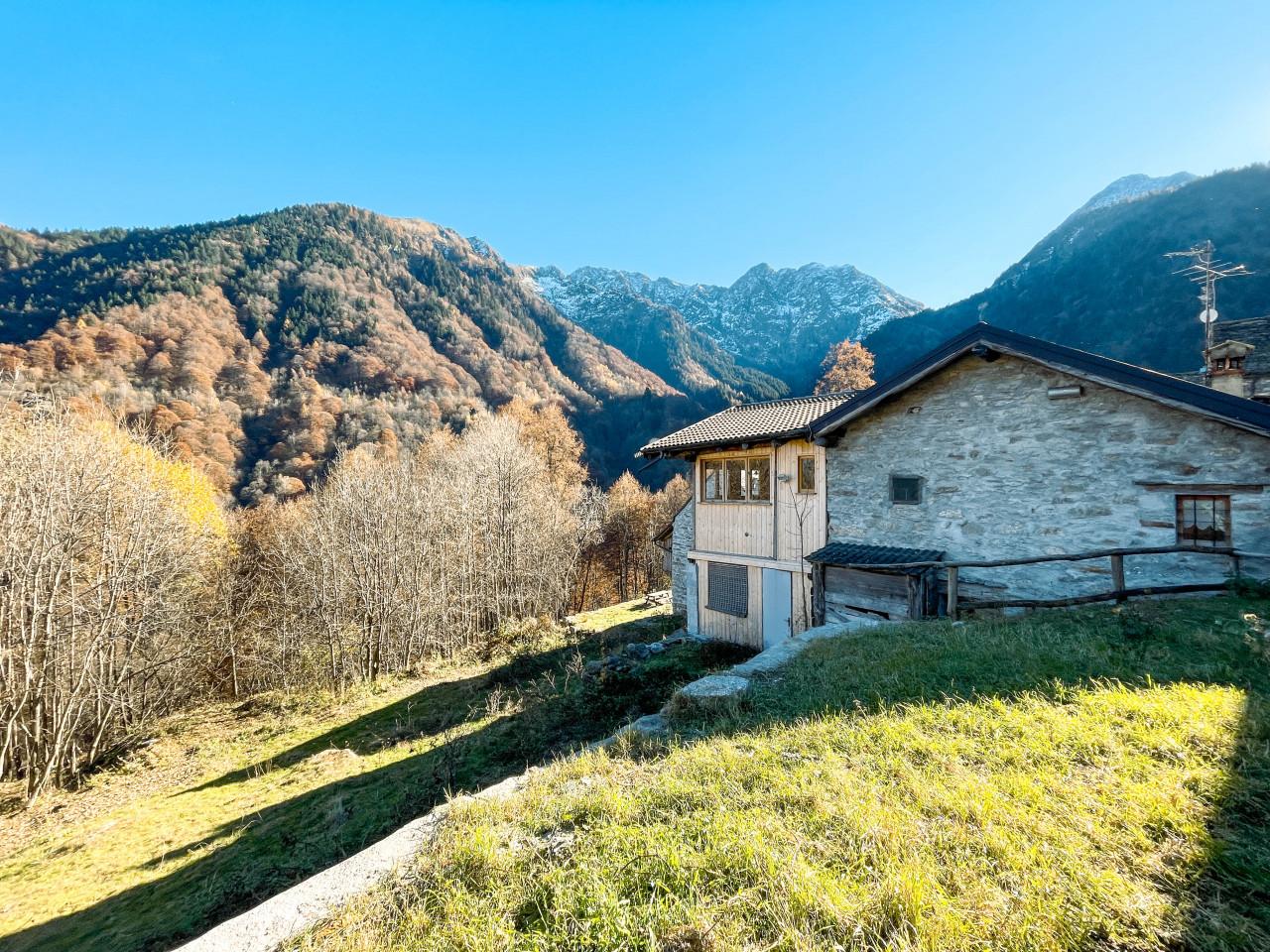 Casa indipendente in vendita a Bannio Anzino