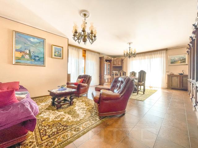 4-room flat in Via Caduti della Libertà 12, Gozzano - Photo 1