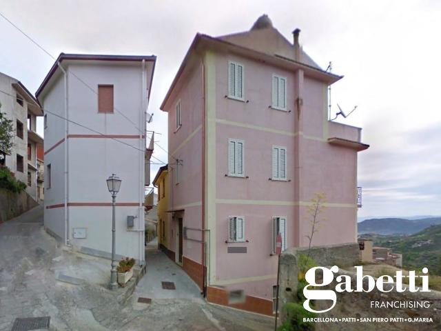 Detached house in Via Carcere 18, Montagnareale - Photo 1