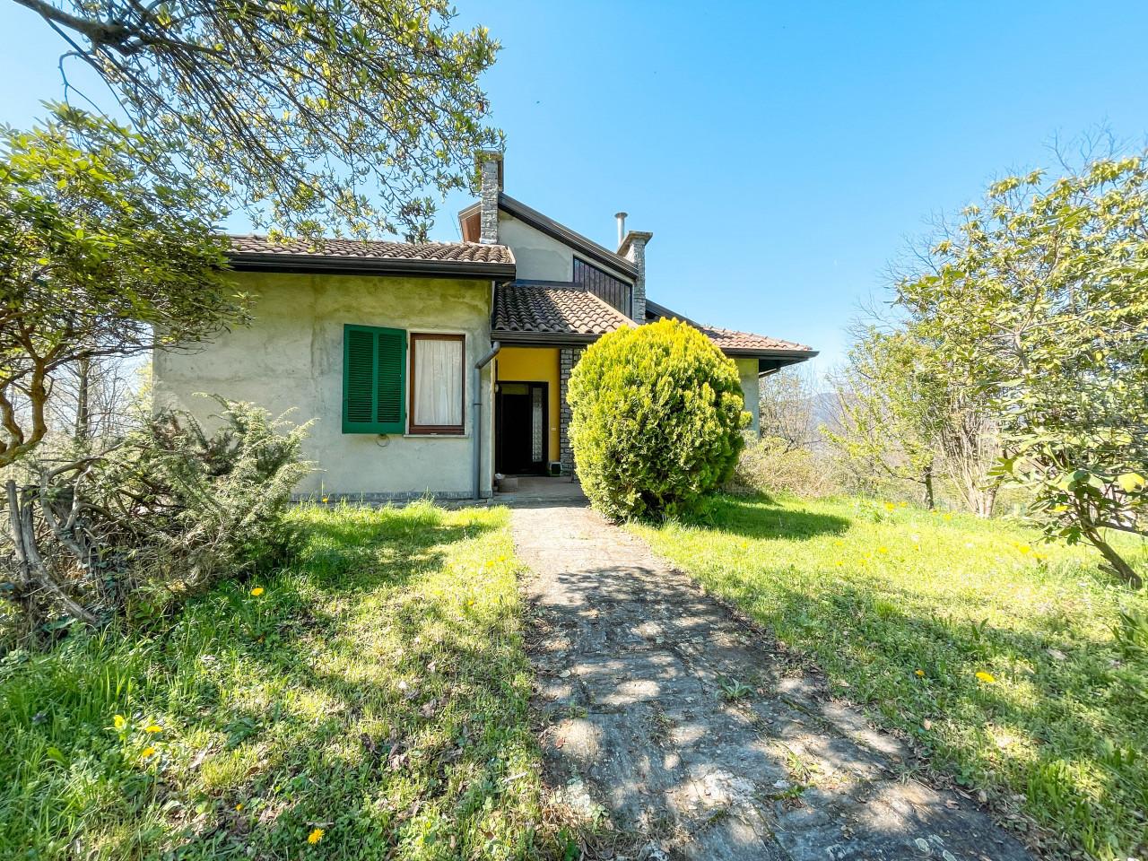 Casa indipendente in vendita a Bolzano Novarese