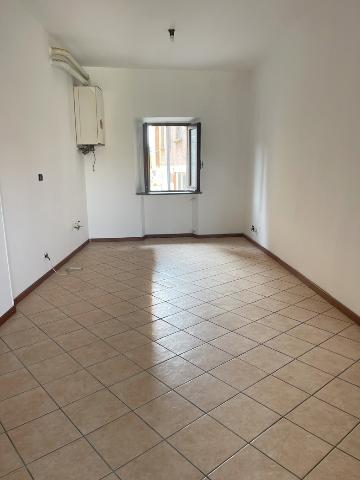 3-room flat in Piazza Matteotti 1, Castelletto sopra Ticino - Photo 1