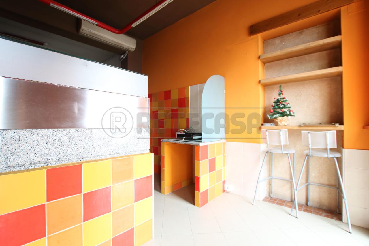 Palazzina commerciale in Viale Riviera Berica 730, Vicenza, {3} - Foto 2