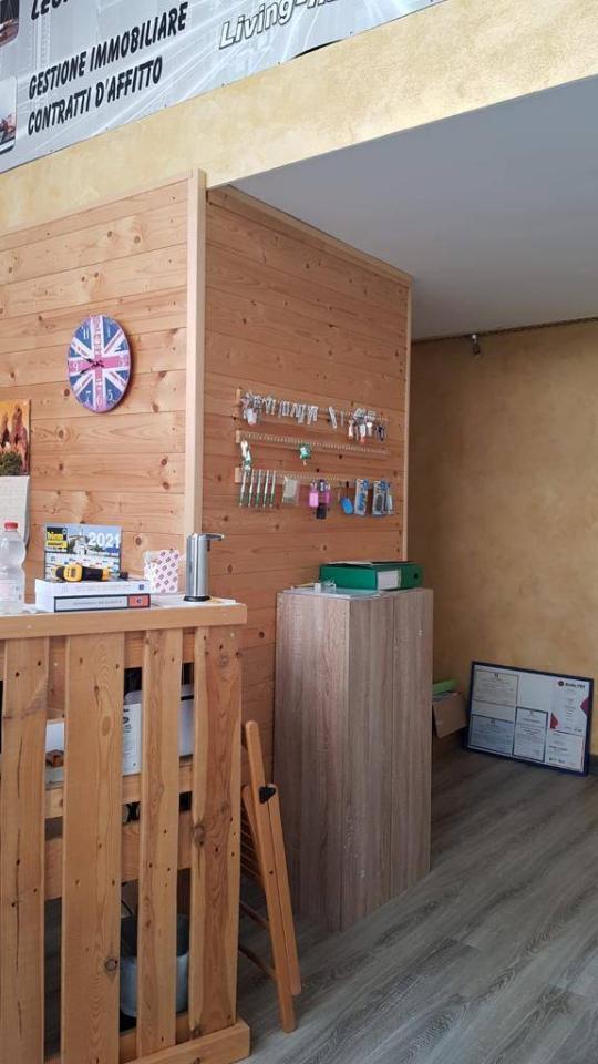 Negozio in , Mantova, {3} - Foto 2