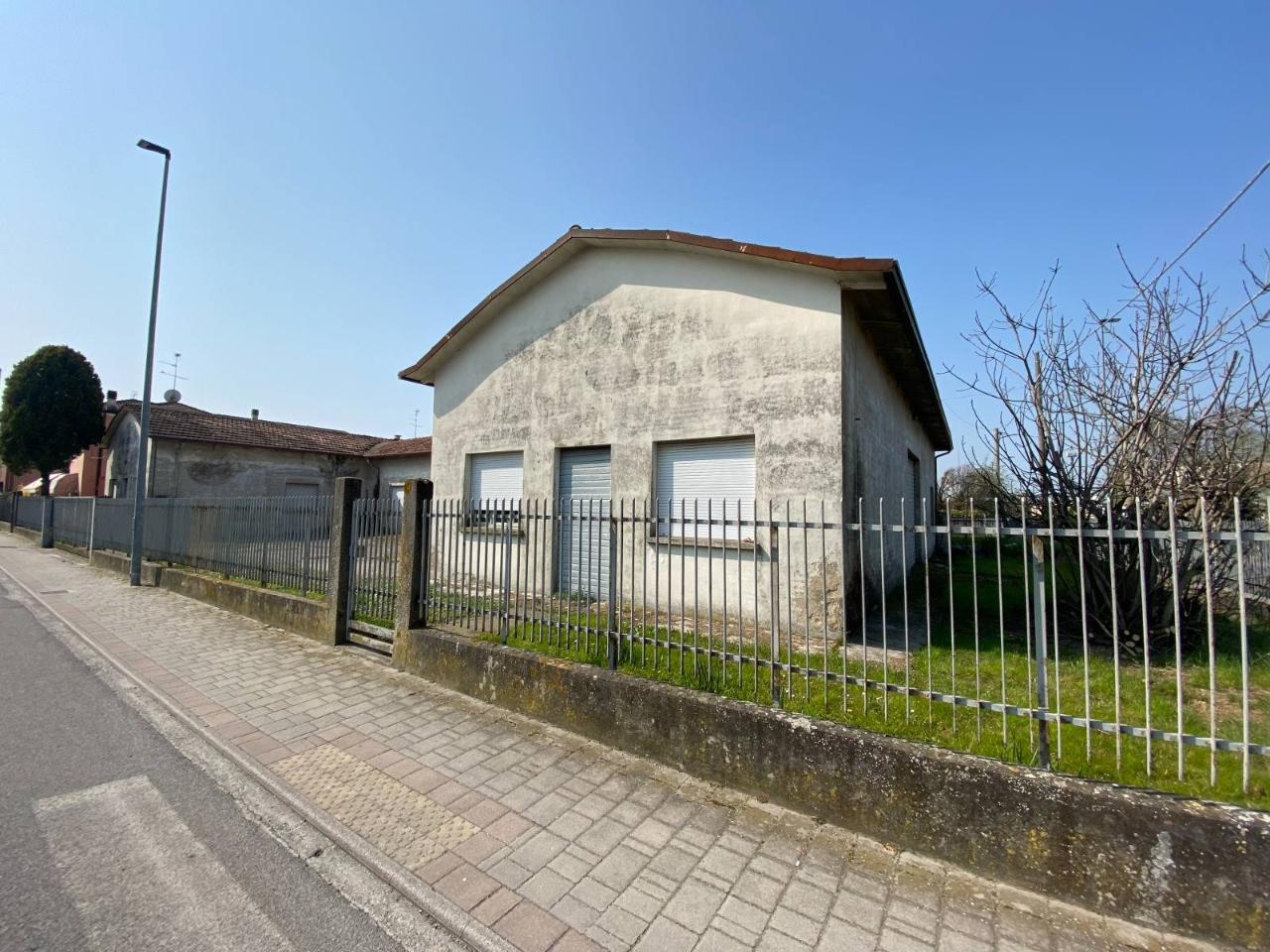 Laboratorio in , Moglia, {3} - Foto 2