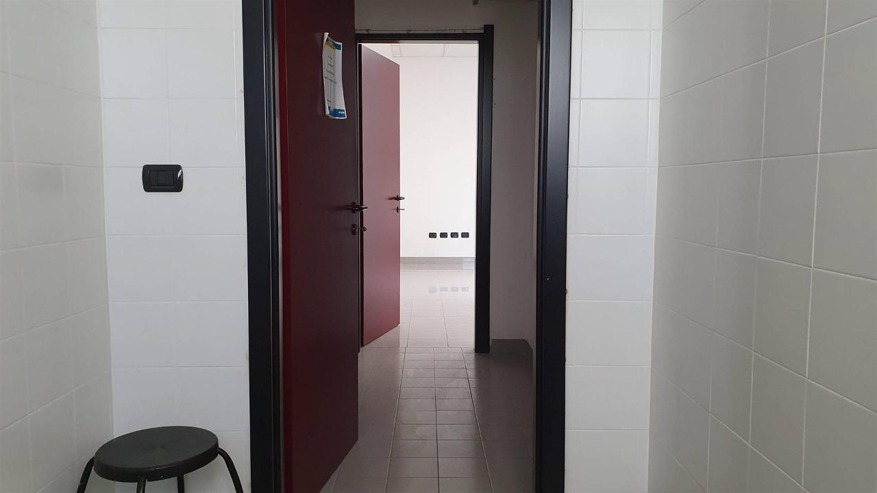 Ufficio in Via Volta, Motteggiana, {3} - Foto 2