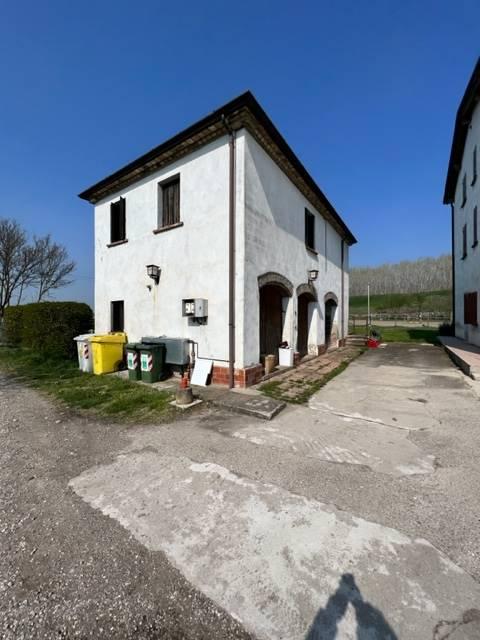 Negozio in , Suzzara, {3} - Foto 2