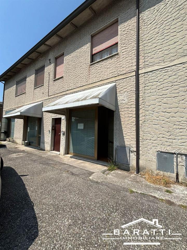 Negozio in , Luzzara, {3} - Foto 2