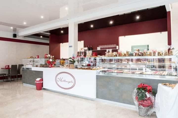 Pasticceria in , Moglia, {3} - Foto 1
