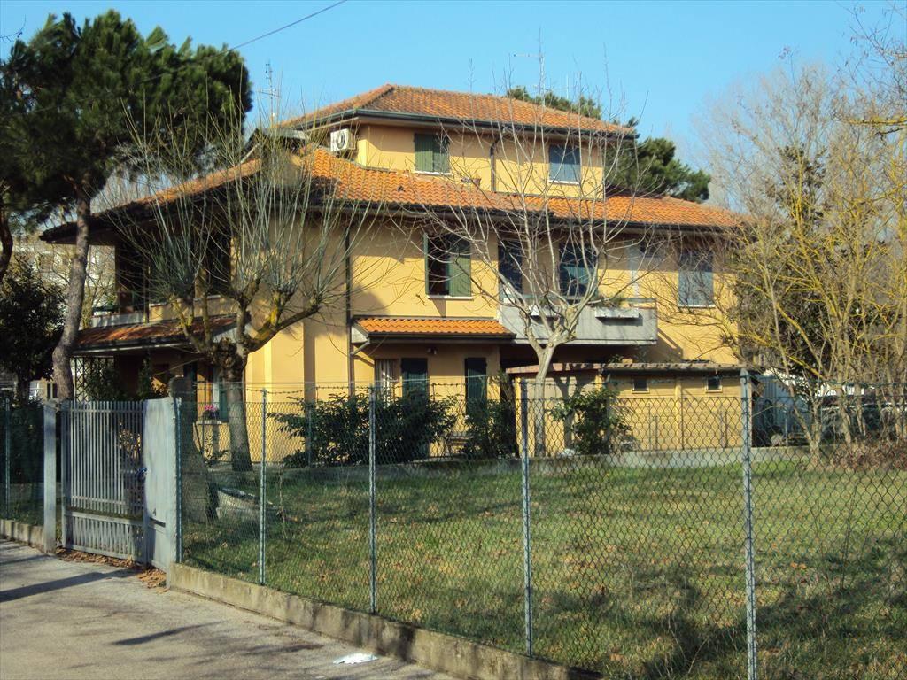 Villa bifamiliare in vendita a Cervia