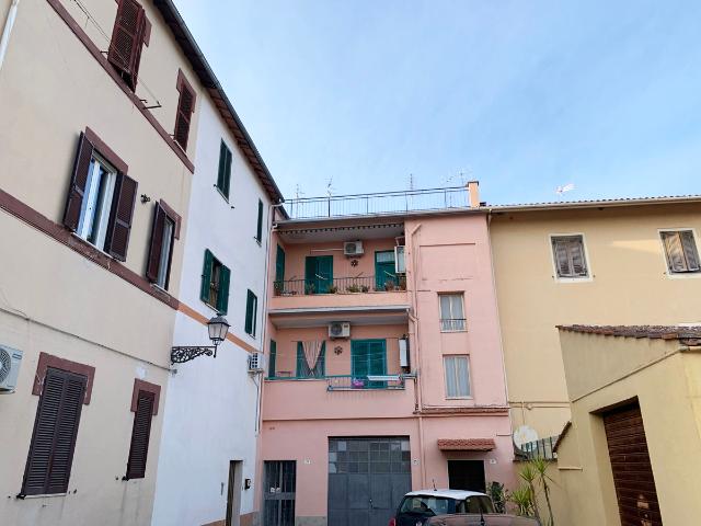 4-room flat in Via dello Scasato 31, Civita Castellana - Photo 1