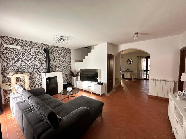 Villa in Strada Statale Flaminia 29, Civita Castellana - Foto 1