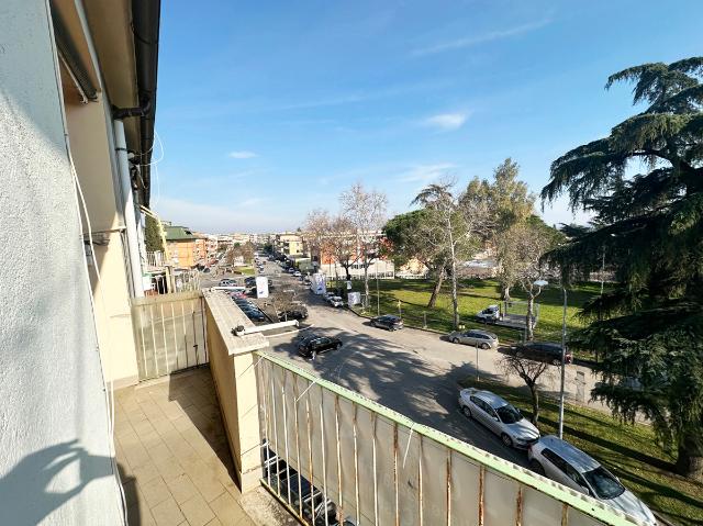 Quadrilocale in Piazza Giuseppe di Vittorio 1, Civita Castellana - Foto 1