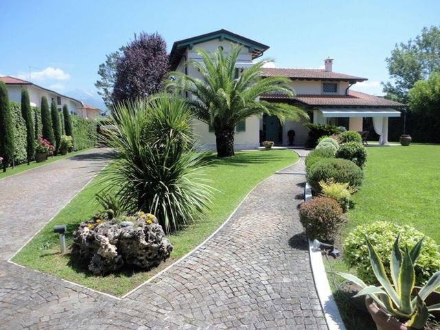 Villa in Via Marco Polo, Forte dei Marmi - Foto 1